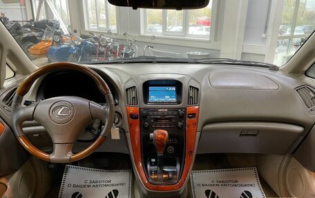 Lexus RX IV рестайлинг, 2002 год, 1 099 000 рублей, 13 фотография