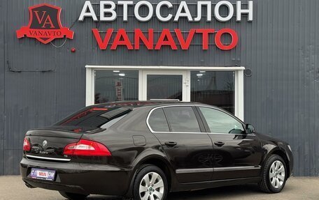 Skoda Superb III рестайлинг, 2012 год, 1 550 000 рублей, 5 фотография