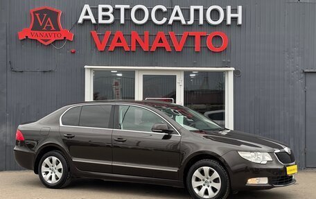 Skoda Superb III рестайлинг, 2012 год, 1 550 000 рублей, 3 фотография