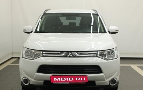 Mitsubishi Outlander III рестайлинг 3, 2012 год, 1 490 000 рублей, 8 фотография