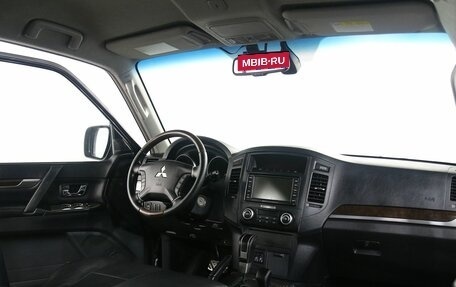 Mitsubishi Pajero IV, 2008 год, 1 695 000 рублей, 7 фотография