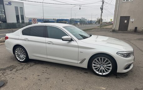 BMW 5 серия, 2018 год, 1 500 000 рублей, 3 фотография