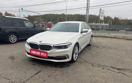 BMW 5 серия, 2018 год, 1 500 000 рублей, 10 фотография