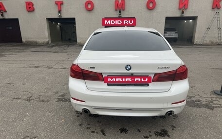 BMW 5 серия, 2018 год, 1 500 000 рублей, 7 фотография