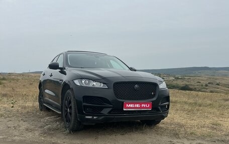 Jaguar F-Pace, 2016 год, 2 490 000 рублей, 1 фотография