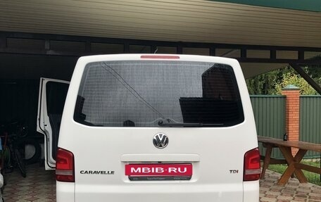 Volkswagen Caravelle T5, 2014 год, 2 580 000 рублей, 2 фотография