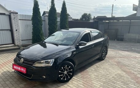 Volkswagen Jetta VI, 2012 год, 985 000 рублей, 6 фотография