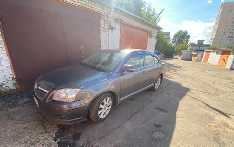 Toyota Avensis III рестайлинг, 2006 год, 720 000 рублей, 3 фотография