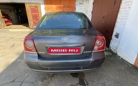 Toyota Avensis III рестайлинг, 2006 год, 720 000 рублей, 4 фотография