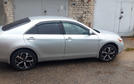 Toyota Camry, 2006 год, 900 000 рублей, 2 фотография