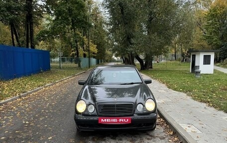 Mercedes-Benz E-Класс, 1996 год, 545 000 рублей, 2 фотография