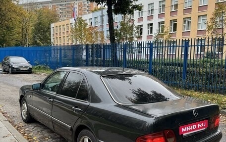 Mercedes-Benz E-Класс, 1996 год, 545 000 рублей, 6 фотография