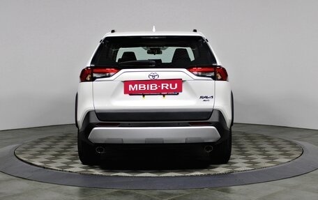 Toyota RAV4, 2024 год, 4 730 000 рублей, 6 фотография