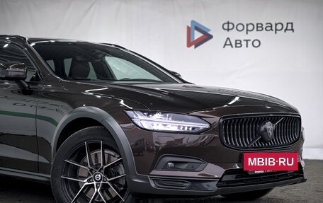 Volvo V90 Cross Country I рестайлинг, 2021 год, 5 100 000 рублей, 2 фотография