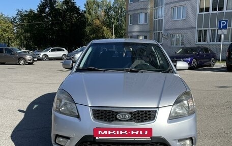 KIA Rio II, 2010 год, 675 000 рублей, 2 фотография