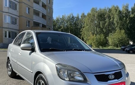 KIA Rio II, 2010 год, 675 000 рублей, 1 фотография