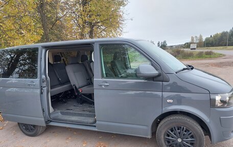 Volkswagen Caravelle T5, 2014 год, 2 800 000 рублей, 5 фотография