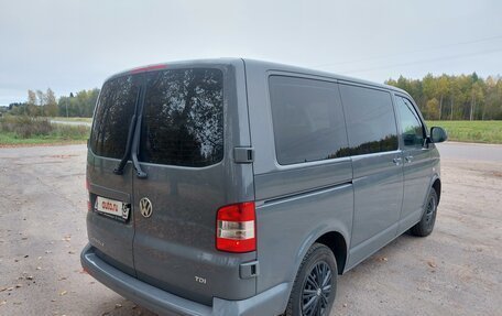 Volkswagen Caravelle T5, 2014 год, 2 800 000 рублей, 13 фотография