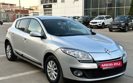 Renault Megane III, 2012 год, 875 000 рублей, 2 фотография