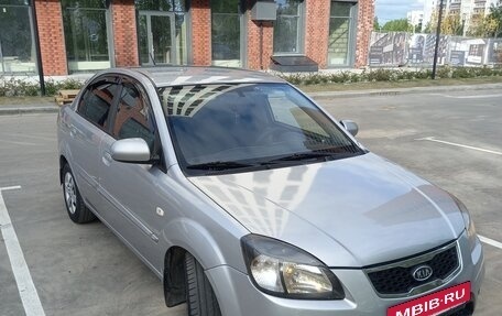 KIA Rio II, 2011 год, 635 000 рублей, 2 фотография