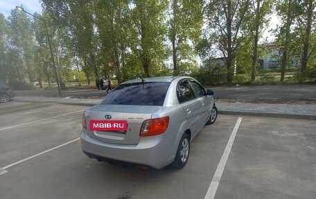 KIA Rio II, 2011 год, 635 000 рублей, 6 фотография