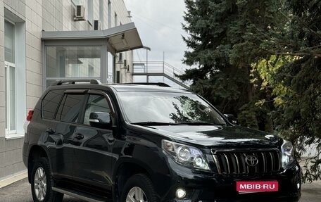 Toyota Land Cruiser Prado 150 рестайлинг 2, 2011 год, 2 700 000 рублей, 1 фотография