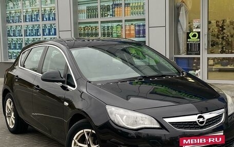 Opel Astra J, 2011 год, 710 000 рублей, 3 фотография