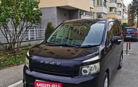 Toyota Voxy II, 2009 год, 1 600 000 рублей, 4 фотография