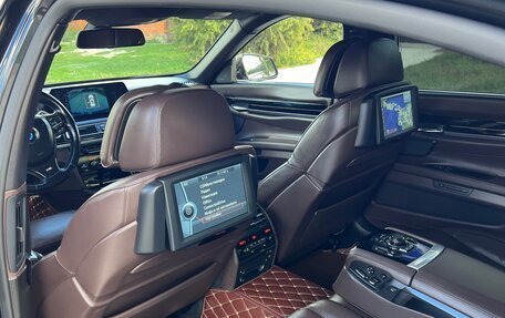 BMW 7 серия, 2012 год, 2 800 000 рублей, 4 фотография