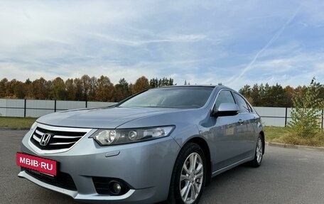 Honda Accord VIII рестайлинг, 2011 год, 1 950 000 рублей, 2 фотография