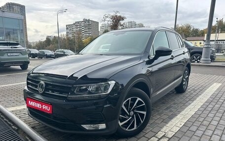 Volkswagen Tiguan II, 2017 год, 1 999 000 рублей, 6 фотография