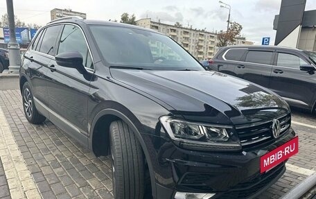 Volkswagen Tiguan II, 2017 год, 1 999 000 рублей, 4 фотография