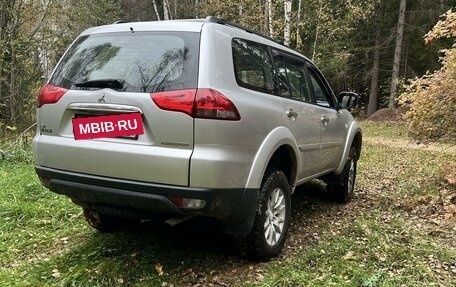 Mitsubishi Pajero Sport II рестайлинг, 2014 год, 1 710 000 рублей, 3 фотография