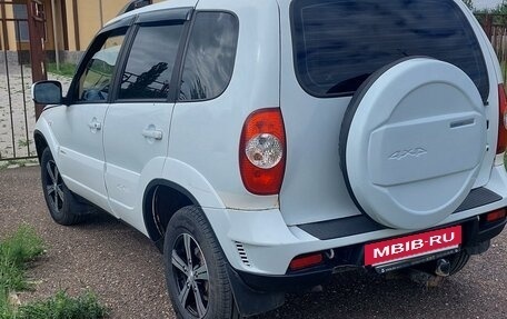 Chevrolet Niva I рестайлинг, 2013 год, 710 000 рублей, 3 фотография