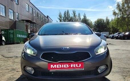 KIA cee'd III, 2014 год, 1 385 000 рублей, 2 фотография