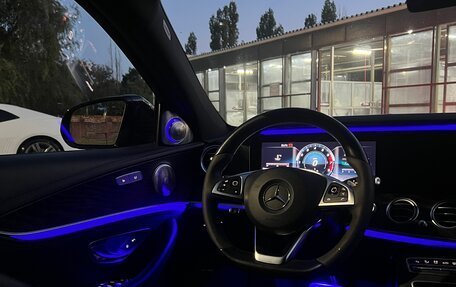 Mercedes-Benz E-Класс, 2017 год, 3 650 000 рублей, 5 фотография