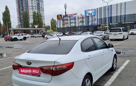 KIA Rio III рестайлинг, 2013 год, 830 000 рублей, 4 фотография