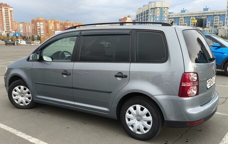 Volkswagen Touran III, 2008 год, 900 000 рублей, 5 фотография