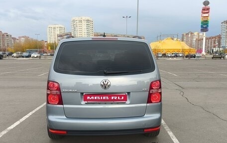 Volkswagen Touran III, 2008 год, 900 000 рублей, 6 фотография