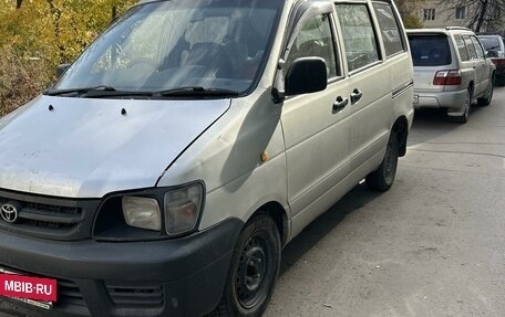 Toyota Town Ace III, 2002 год, 425 000 рублей, 3 фотография