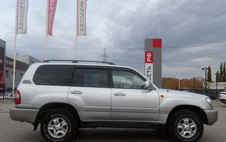 Toyota Land Cruiser 100 рестайлинг 2, 2007 год, 2 059 000 рублей, 8 фотография