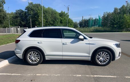 Volkswagen Touareg III, 2019 год, 6 700 000 рублей, 6 фотография