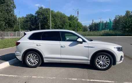 Volkswagen Touareg III, 2019 год, 6 700 000 рублей, 5 фотография