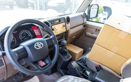 Toyota Land Cruiser 70, 2024 год, 7 441 574 рублей, 5 фотография