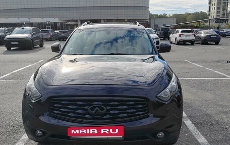 Infiniti FX II, 2011 год, 2 000 000 рублей, 3 фотография