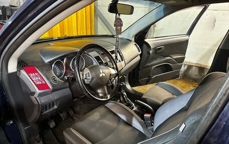 Mitsubishi Outlander III рестайлинг 3, 2010 год, 1 100 000 рублей, 9 фотография