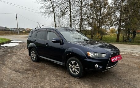 Mitsubishi Outlander III рестайлинг 3, 2010 год, 1 100 000 рублей, 2 фотография