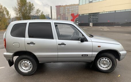 Chevrolet Niva I рестайлинг, 2004 год, 350 000 рублей, 3 фотография