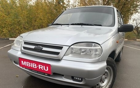 Chevrolet Niva I рестайлинг, 2004 год, 350 000 рублей, 2 фотография