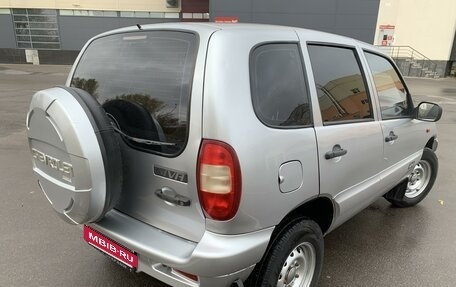 Chevrolet Niva I рестайлинг, 2004 год, 350 000 рублей, 4 фотография